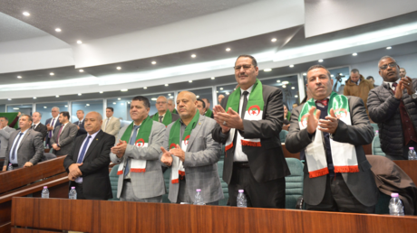 Un país reconoce la colonización francesa de 132 años como un crimen de Estado