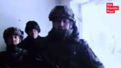 Militares rusos felicitan a Putin por el Año Nuevo desde una ciudad clave liberada en Donetsk