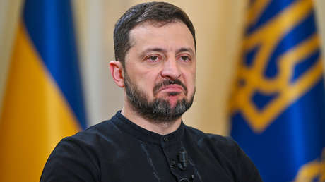 "Ladrones que se construyen inodoros de oro": Líder de la Cámara de Diputados checa carga contra Kiev