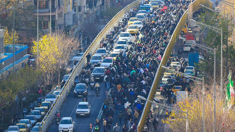 Trump: "Si Irán dispara y asesina violentamente a manifestantes pacíficos, EE.UU. acudirá a su rescate"