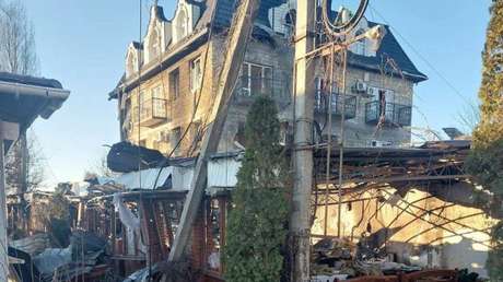 Kiev usó armas capaces de destruir un búnker contra civiles en Jersón y trató de "rematar" a los heridos