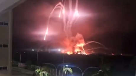 Medios: EE.UU. prohibió vuelos comerciales sobre Venezuela por la "actividad militar en curso"