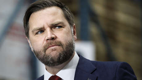 Vance justifica el uso de la fuerza militar por el hecho de que EE.UU. sea "una gran potencia"