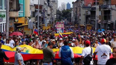 VIDEO: Miles de venezolanos protestan en Caracas contra el secuestro de Maduro