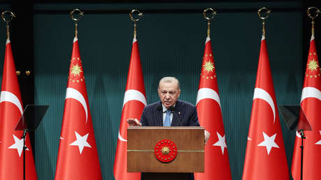 Erdogan: "Occidente pierde uno a uno los argumentos para amenazar a otros países"