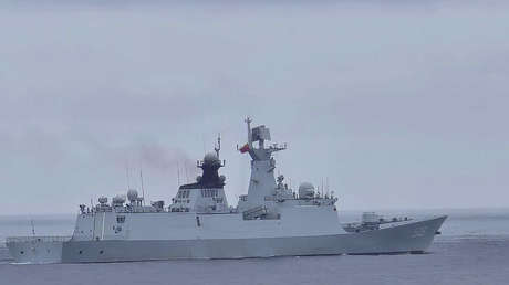 China realiza ejercicios con fuego real en el mar Amarillo