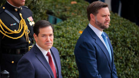 ¿No da la talla?: Rubio estrena zapatos que recibió de Trump tras encontronazo por el calzado