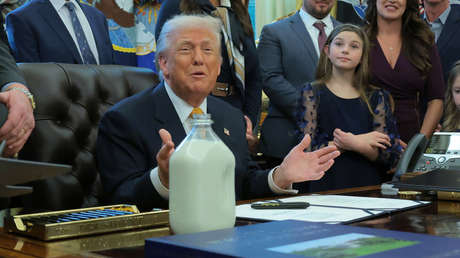 "Ha estado aquí durante cinco días": Trump hace una insólita propuesta a la prensa