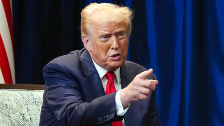 Trump amenaza con un nuevo arancel a los países que "no estén de acuerdo" con él sobre Groenlandia