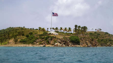 Cómo antigua isla colonial de Dinamarca fue comprada por EE.UU. y se convirtió en la isla de Epstein
