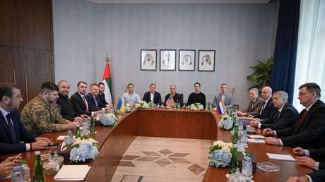 Witkoff tacha de "muy constructivas" las negociaciones trilaterales entre Rusia, Ucrania y EE.UU.