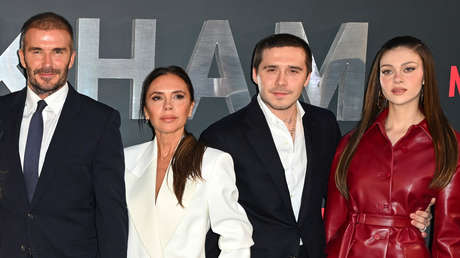 Victoria Beckham "se siente traicionada" por su hijo Brooklyn en medio del conflicto en la familia
