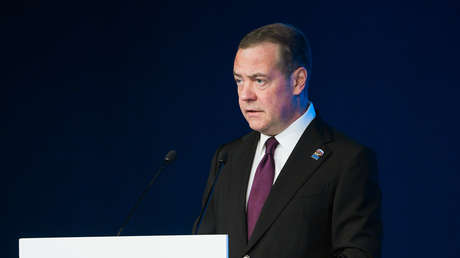 Medvédev: Rusia podría haber respondido con armas especiales al ataque contra la residencia de Putin