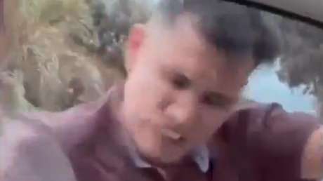 VIDEO: Hombre aterroriza a madre e hija en coche al confundirlas con amante de su esposa