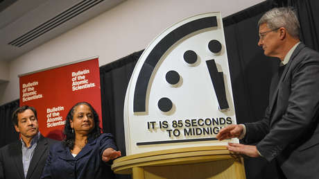 Ajustan el Reloj del Juicio Final a "lo más cerca de la medianoche que el mundo ha estado jamás"