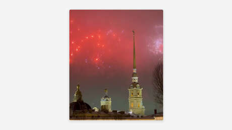 VIDEO: Fuegos artificiales adornan el cielo de San Petersburgo en el 82.º aniversario del levantamiento del sitio de Leningrado