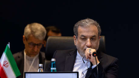 Canciller iraní: Las Fuerzas Armadas están preparadas "con el dedo en el gatillo" para responder