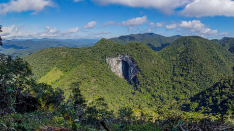 Investigadores consiguen medir la boca de la cueva más grande del mundo