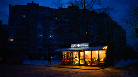 Cortes de energía masivos en Ucrania afectan a casi todo el país
