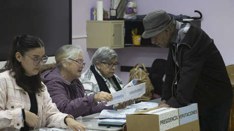 La oficialista Laura Fernández lidera el conteo de las presidenciales en Costa Rica