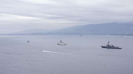 Buques militares de EE.UU. llegan a un país caribeño (FOTOS)