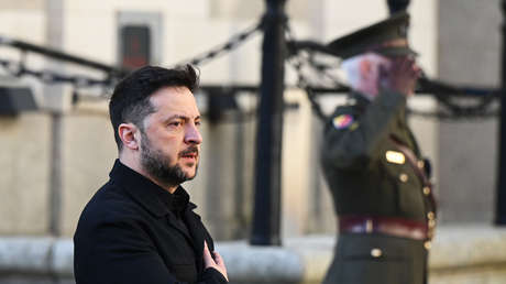 Zajárova: Zelenski y sus militantes superan en crueldad a sus ídolos del Tercer Reich