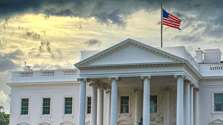 Congresista achaca confusión tras cierre aéreo de El Paso a "incompetencia" de la Casa Blanca