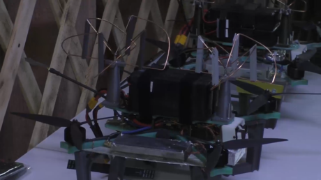 Enseñan al ministro de Defensa ruso diseños experimentales para proveer comunicaciones cerradas