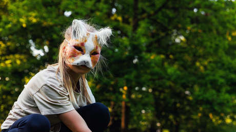VIDEO: 'Batalla de ladridos' entre 'therians' en la calle sacude Uruguay