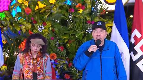 Ortega llama a luchar por la paz, "aunque insistan con la guerra y el armamento atómico"