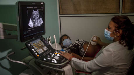 Más de 32.000 mujeres embarazadas en riesgo por la asfixia energética de EE.UU. contra Cuba