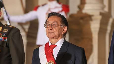 Eligen al nuevo presidente de Perú