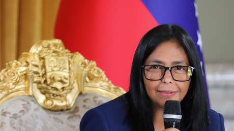 Delcy Rodríguez: "Lo que no pudo resolver la política, se lo pidieron a una potencia nuclear"