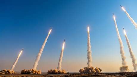 Irán promete "una lección inolvidable" a quien lo ataque