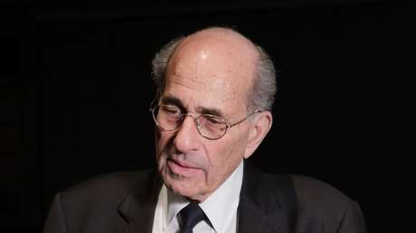 Premio nobel renuncia a un alto puesto por vínculos con Epstein