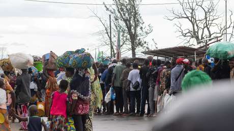 Hallan fosas comunes con 171 cadáveres en un país africano