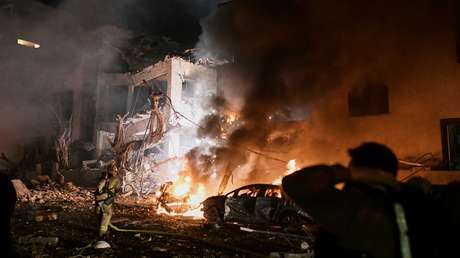 Irán ataca el centro de Tel Aviv con misiles (FOTOS, VIDEOS)