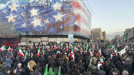 Muerte de Alí Jameneí y promesa de "venganza": Irán en medio de la agresión de EE.UU. e Israel, MINUTO A MINUTO