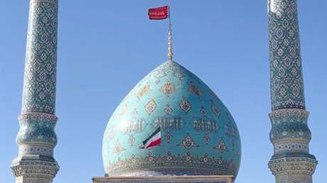 VIDEO: Irán iza la bandera roja de la venganza por la muerte del ayatolá Jameneí