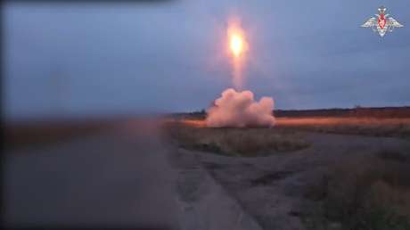 VIDEO: Lluvia de cohetes rusos arrasan posiciones ucranianas