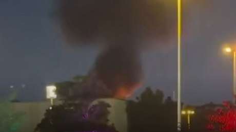 VIDEO: El consulado de EE.UU. en Dubái en llamas tras un ataque con un dron