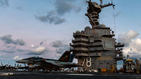 VIDEO: Aviones de EE.UU. despegan de portaviones en plena ofensiva contra Irán