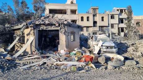 Al menos 20 muertos en ataque a parque infantil y unidad de emergencias en Irán