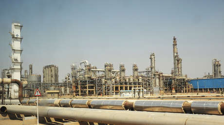 Trump afirma que EE.UU. levantará algunas sanciones petroleras