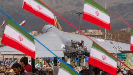 VIDEO: F-16 persigue un dron Shahed-136 de Irán sobre una playa de Dubái