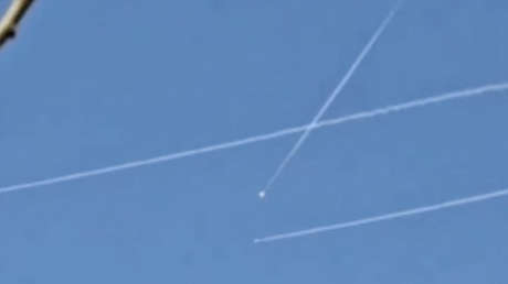 VIDEO: Veloz paso de un misil iraní que elude la defensa israelí