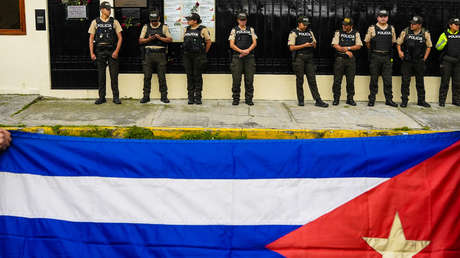 Llegan a Cuba los diplomáticos expulsados por Ecuador