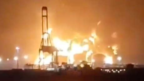 Así luce el puerto de Salalah tras un ataque a la instalación petrolera de Omán