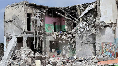 "El presidente nos miente": senador arremete contra Trump por el bombardeo de la escuela iraní