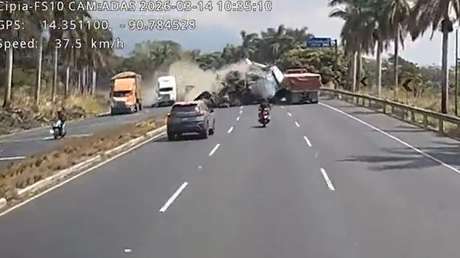 VIDEO: Un camión pierde el control y provoca un choque mortal en Guatemala